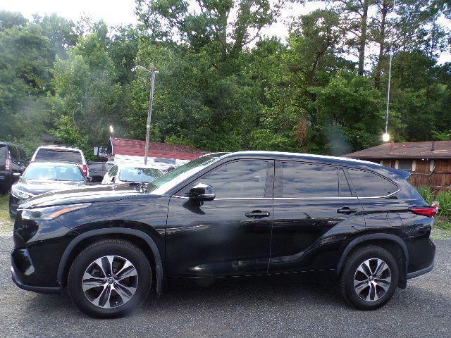2021 Toyota Highlander Image 4