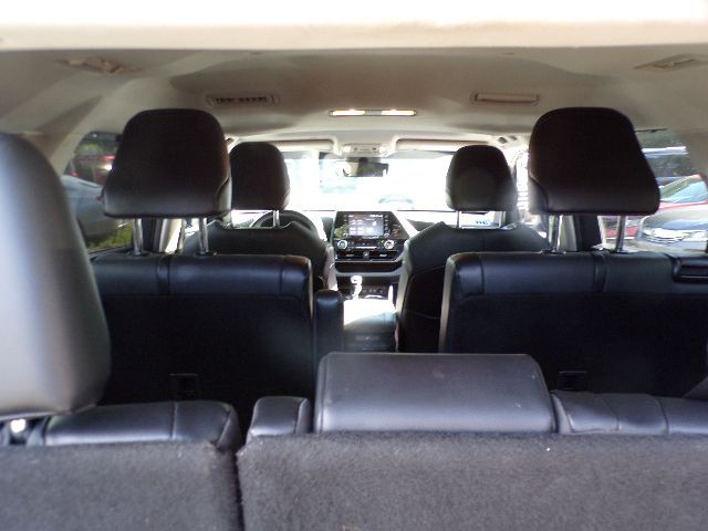 2021 Toyota Highlander Image 11