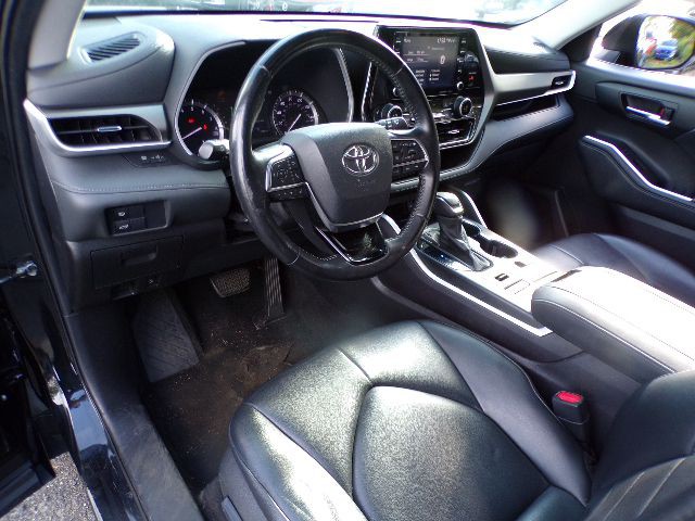2021 Toyota Highlander Image 15