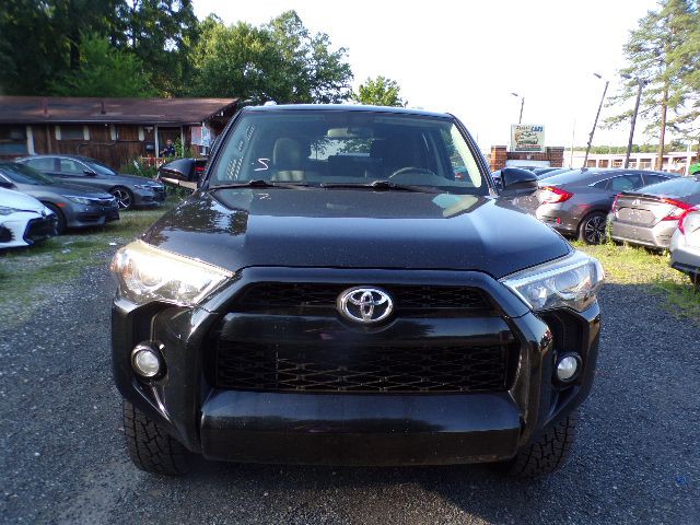2016 Toyota 4Runner Image 2