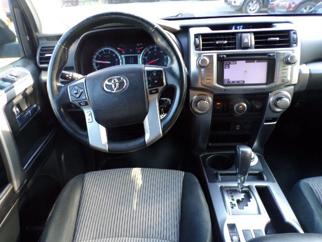 2016 Toyota 4Runner Image 12