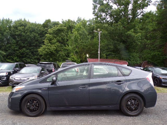 2013 Toyota Prius Image 5