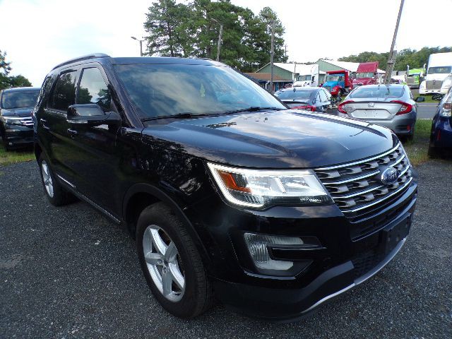 2016 Ford Explorer Image 3