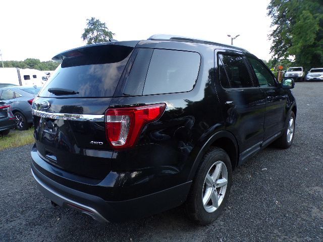 2016 Ford Explorer Image 4