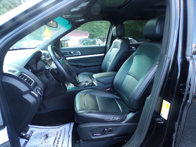 2016 Ford Explorer Image 8