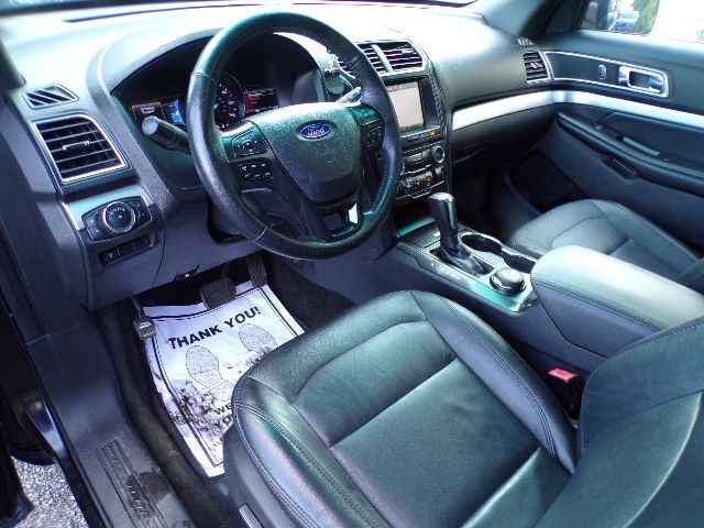 2016 Ford Explorer Image 9