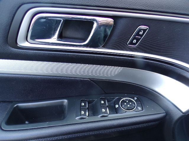 2016 Ford Explorer Image 10