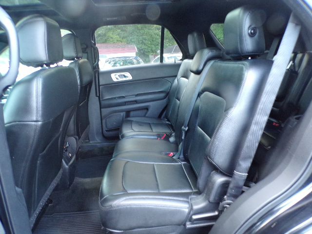 2016 Ford Explorer Image 12
