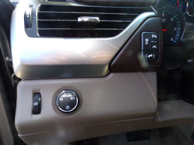 2016 Chevrolet Tahoe Image 11