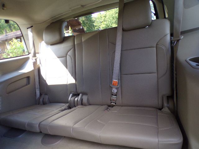 2016 Chevrolet Tahoe Image 13