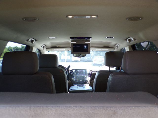 2016 Chevrolet Tahoe Image 17