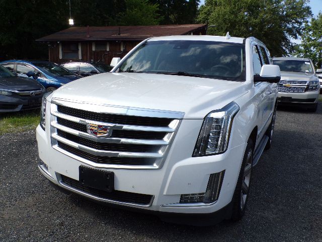 2017 Cadillac Escalade Image 1