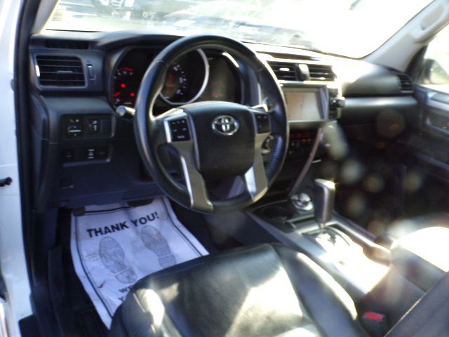 2012 Toyota 4Runner Image 9