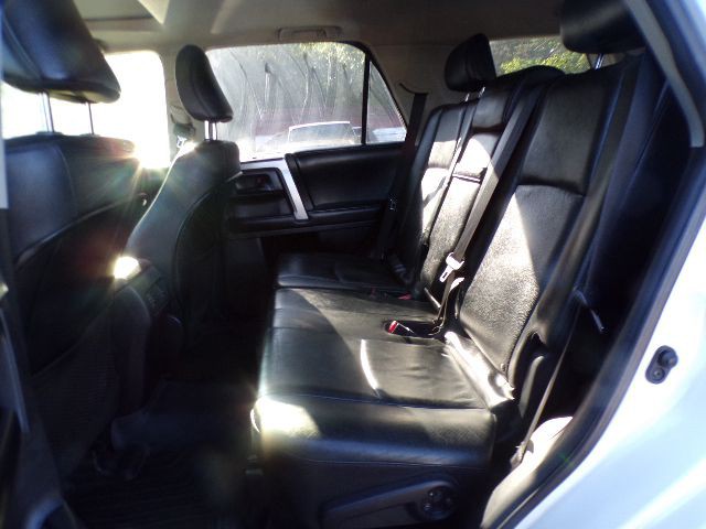 2012 Toyota 4Runner Image 12