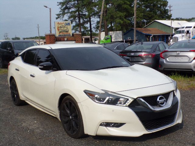 2017 Nissan Maxima Image 3