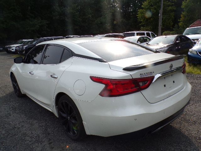 2017 Nissan Maxima Image 6
