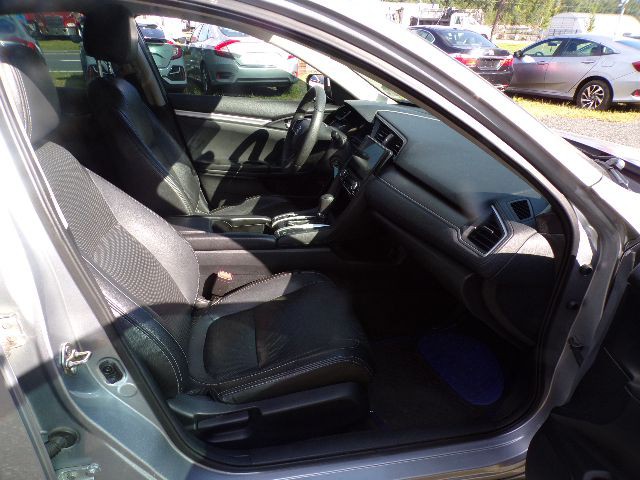2016 Honda Civic Image 9