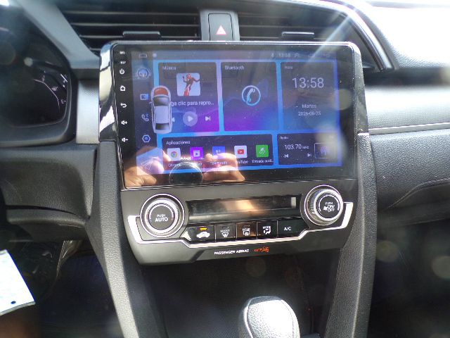 2016 Honda Civic Image 14