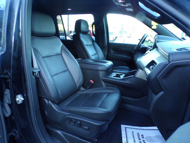 2021 Chevrolet Suburban Image 16