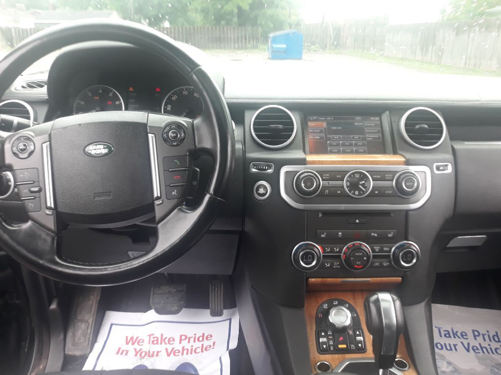 2012 Land Rover LR4 Image 12