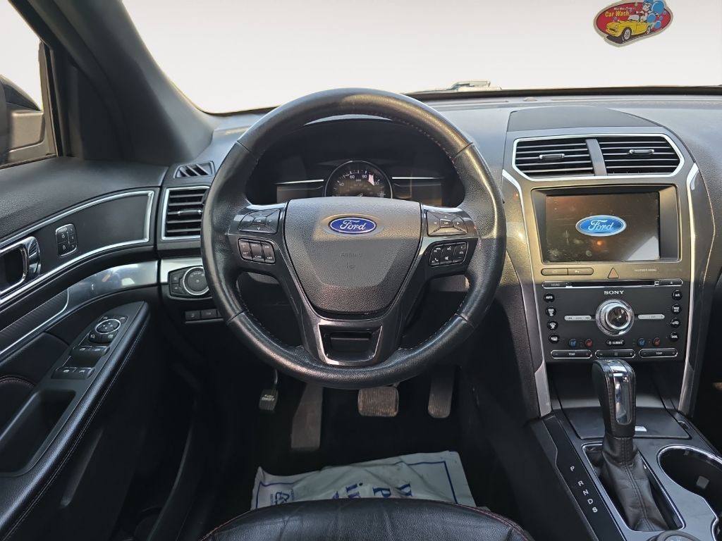 2017 Ford Explorer Image 11