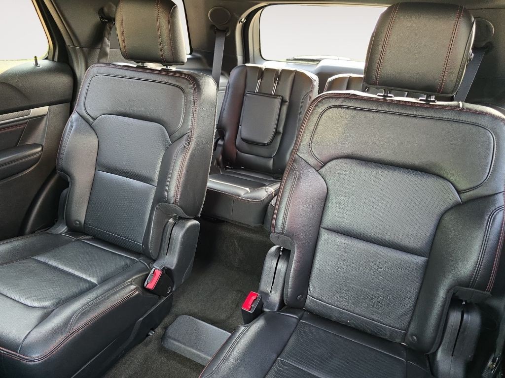 2017 Ford Explorer Image 13