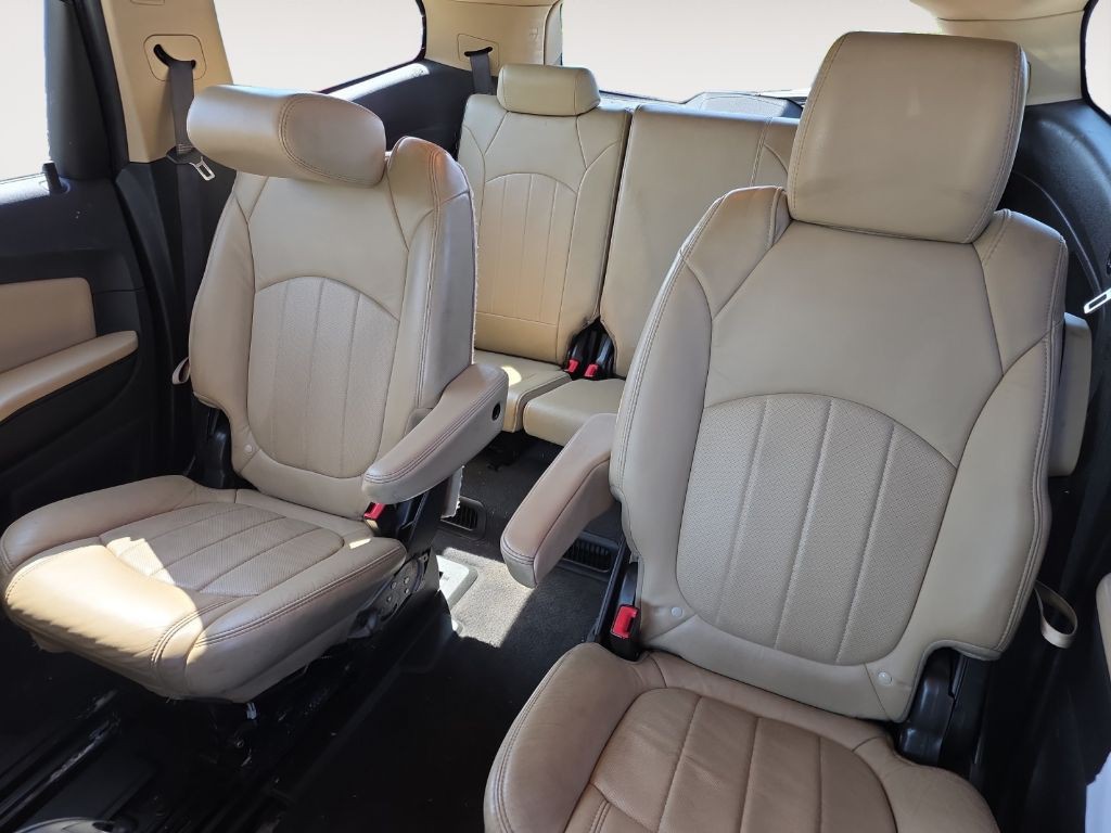 2012 Chevrolet Traverse Image 13