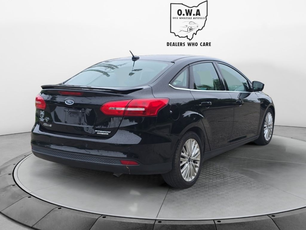 2016 Ford Focus Image 5