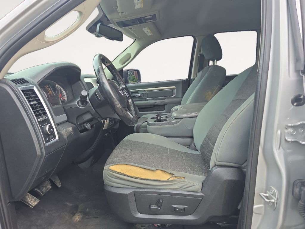 2016 RAM 1500 Image 12