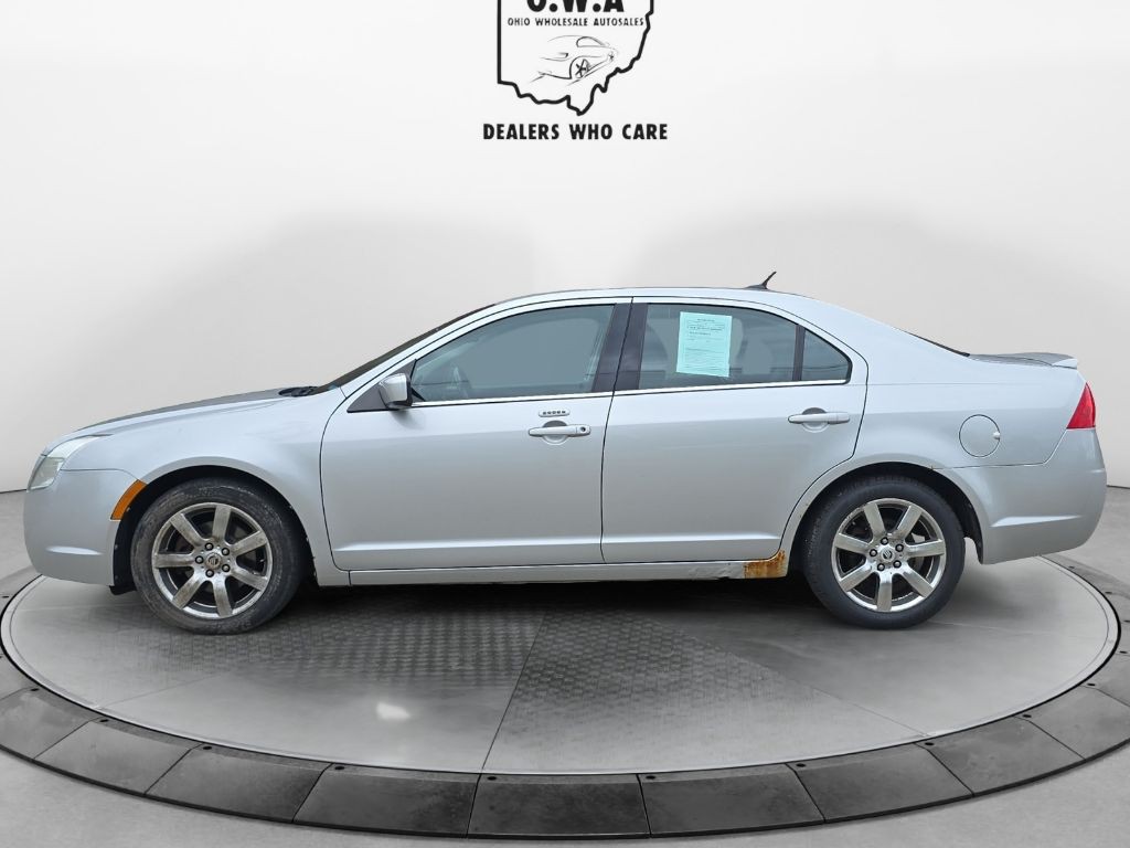 2010 Mercury Milan Image 2