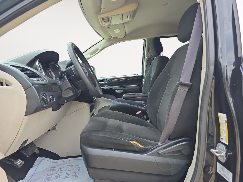 2015 Dodge Grand Caravan Image 12