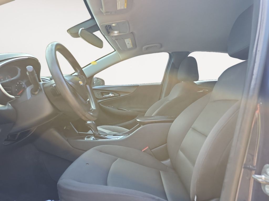 2017 Chevrolet Malibu Image 15