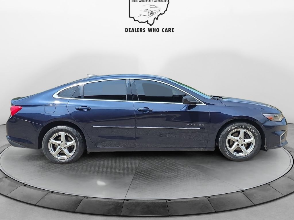 2017 Chevrolet Malibu Image 6