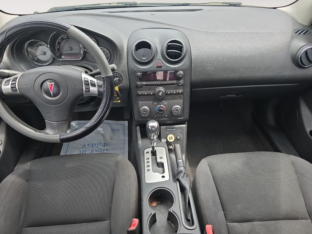 2009 Pontiac G6 Image 9