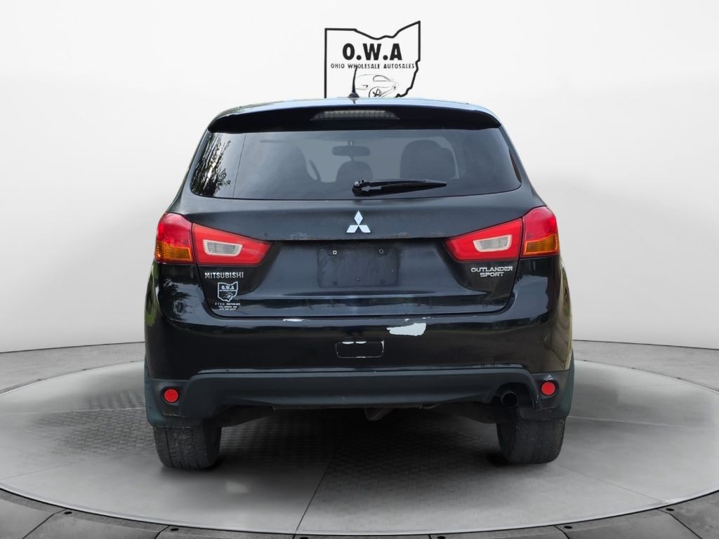 2013 Mitsubishi Outlander Image 4