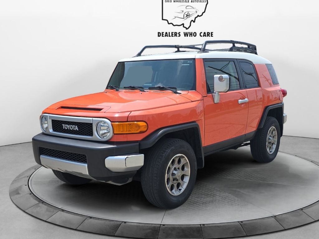 2013 Toyota FJ Cruiser Image 1