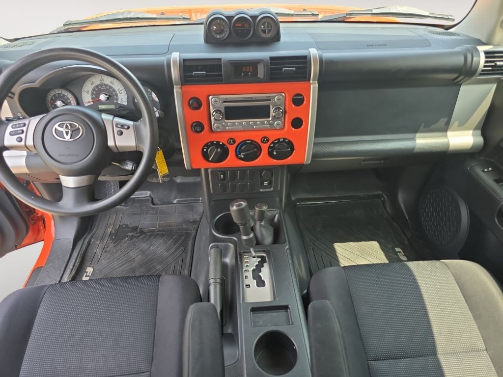 2013 Toyota FJ Cruiser Image 9