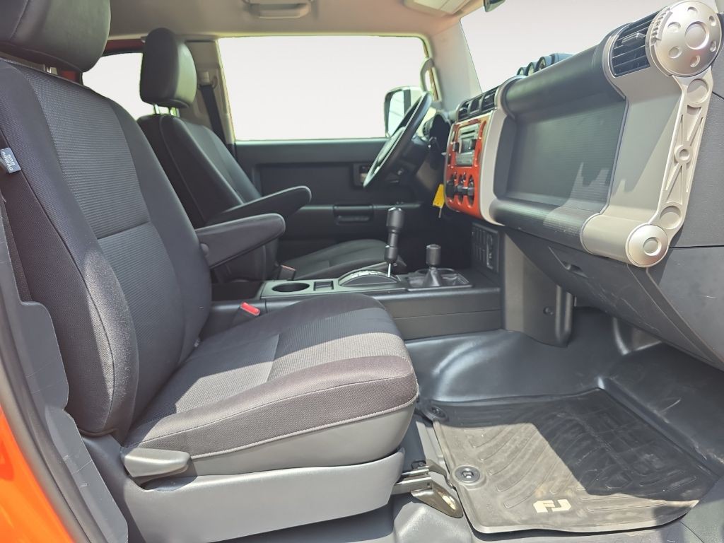 2013 Toyota FJ Cruiser Image 15