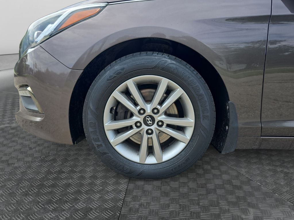 2015 Hyundai Sonata Image 14