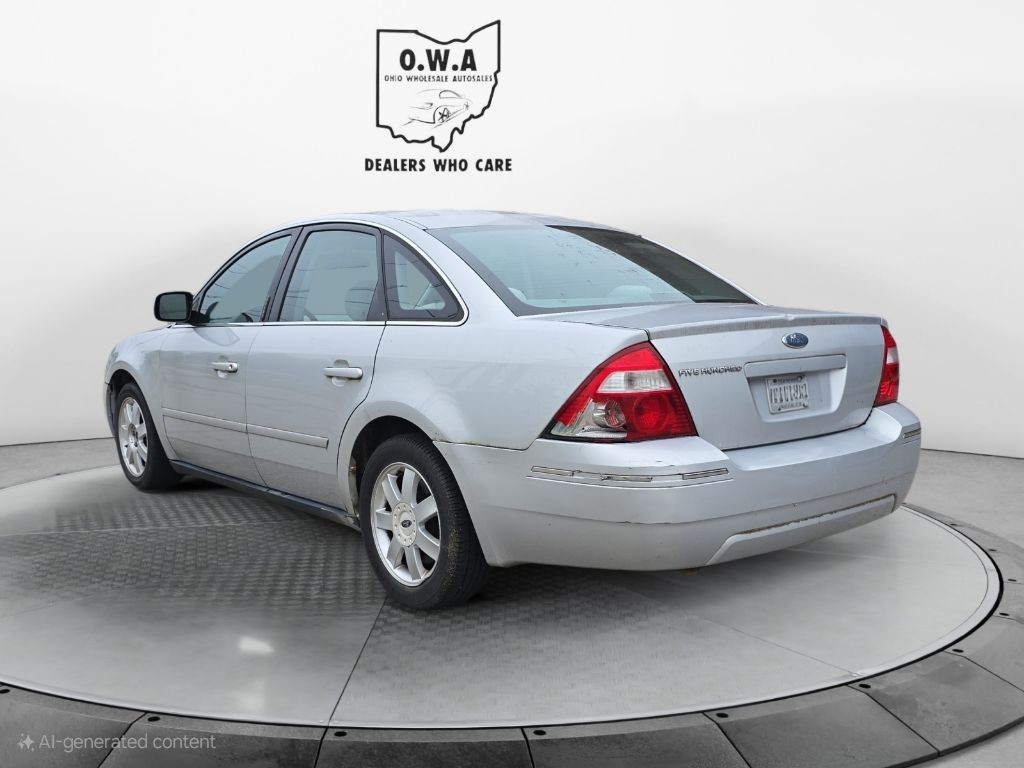2005 Ford Five Hundred Image 3