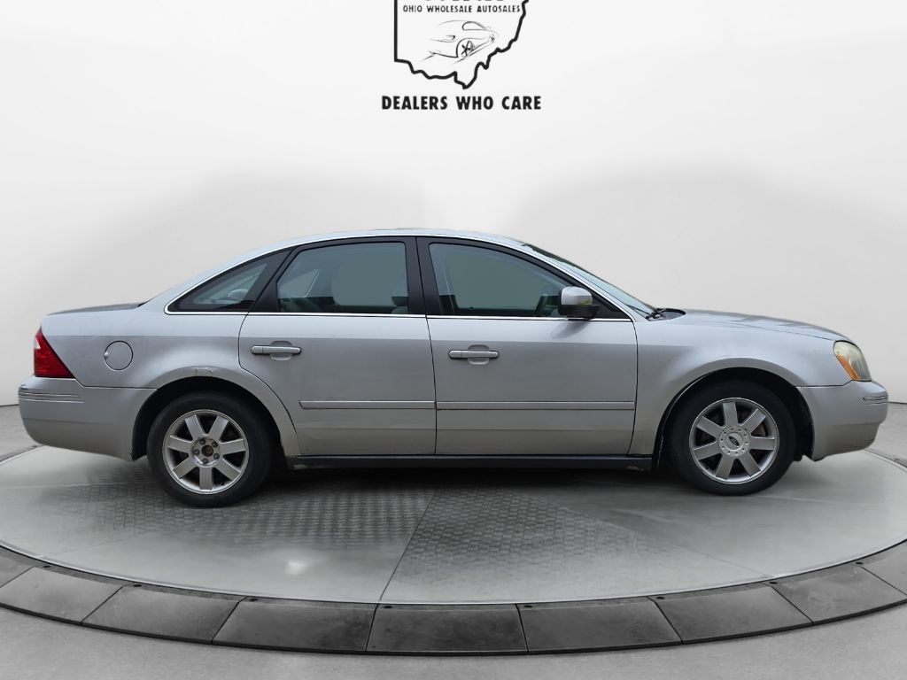 2005 Ford Five Hundred Image 8