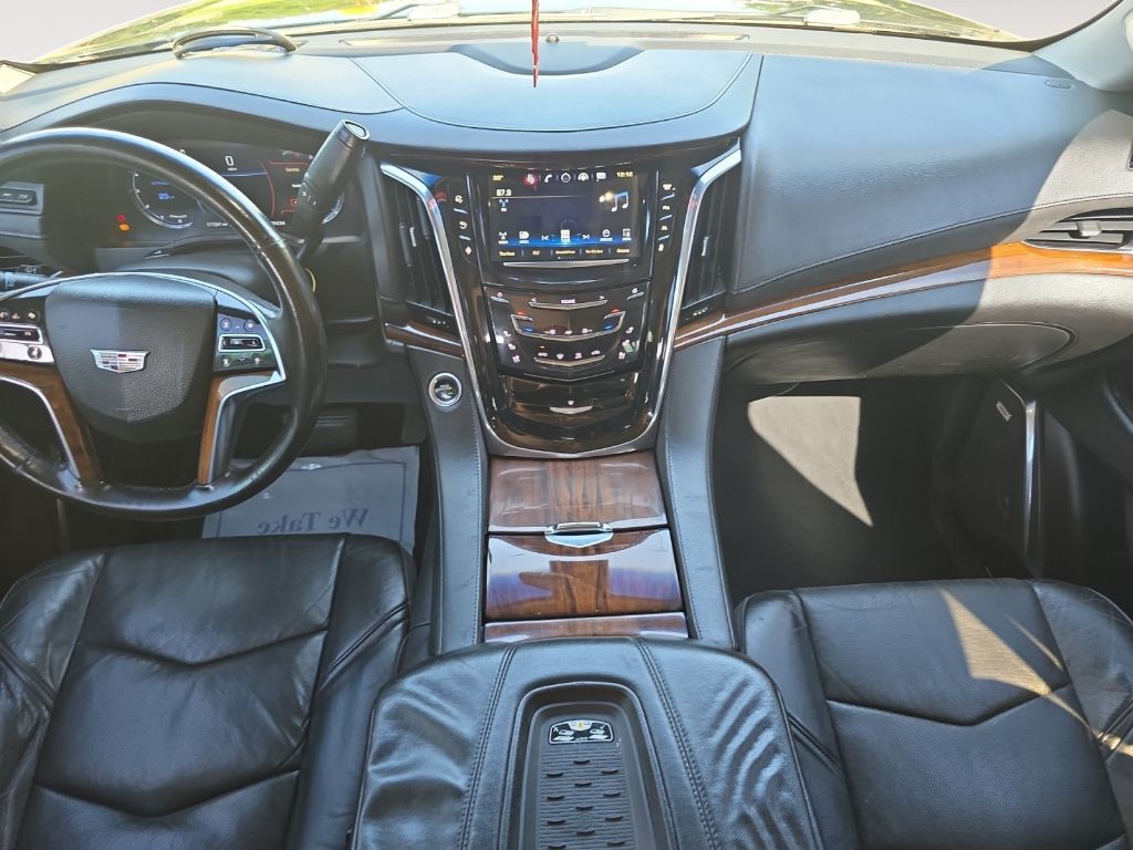 2016 Cadillac Escalade Image 9