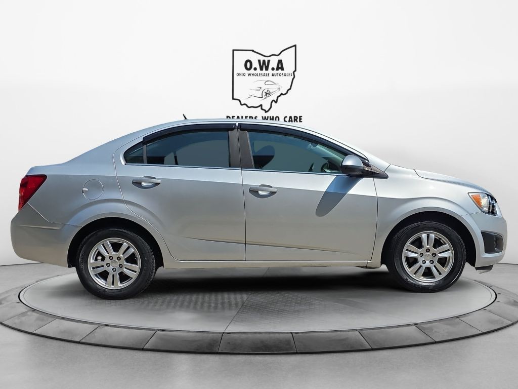 2013 Chevrolet Sonic Image 6