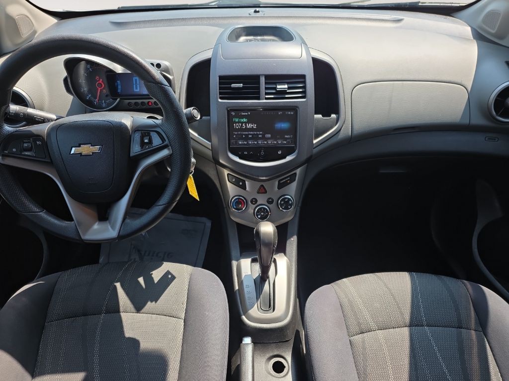 2013 Chevrolet Sonic Image 9