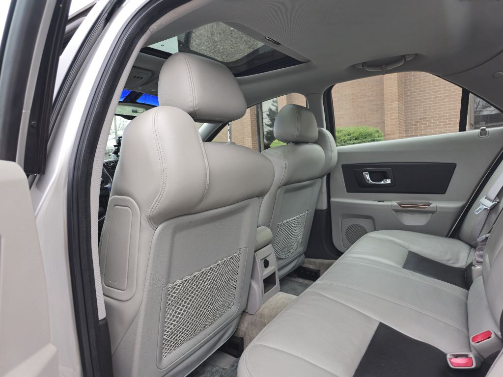 2004 Cadillac CTS Image 15