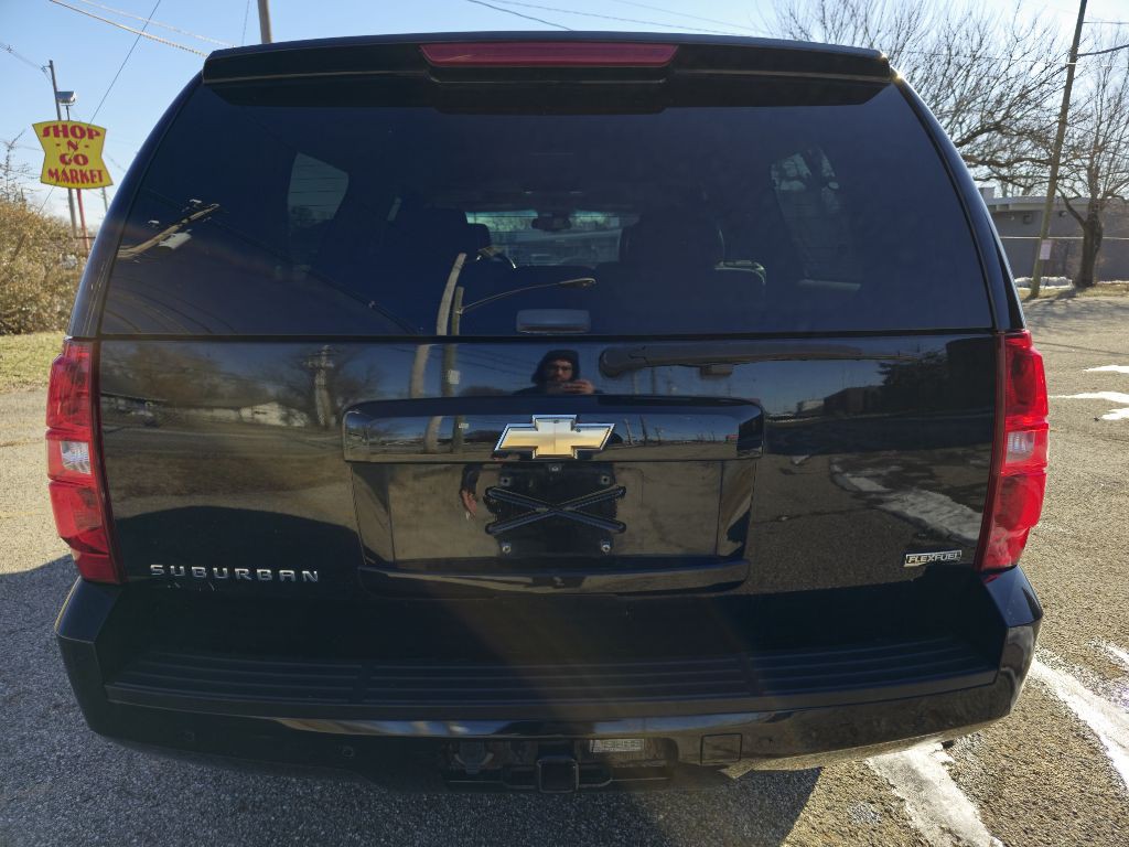 2007 Chevrolet Suburban Image 4