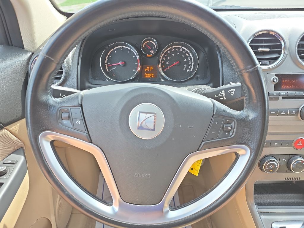 2010 Saturn Vue Image 9