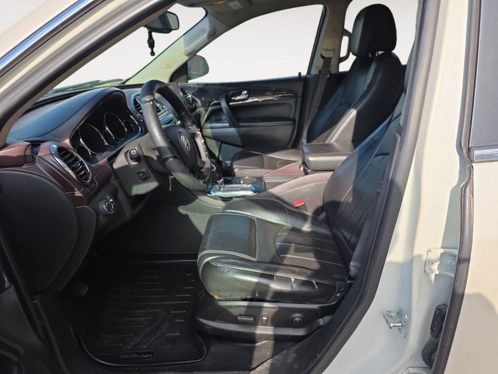 2015 Buick Enclave Image 15