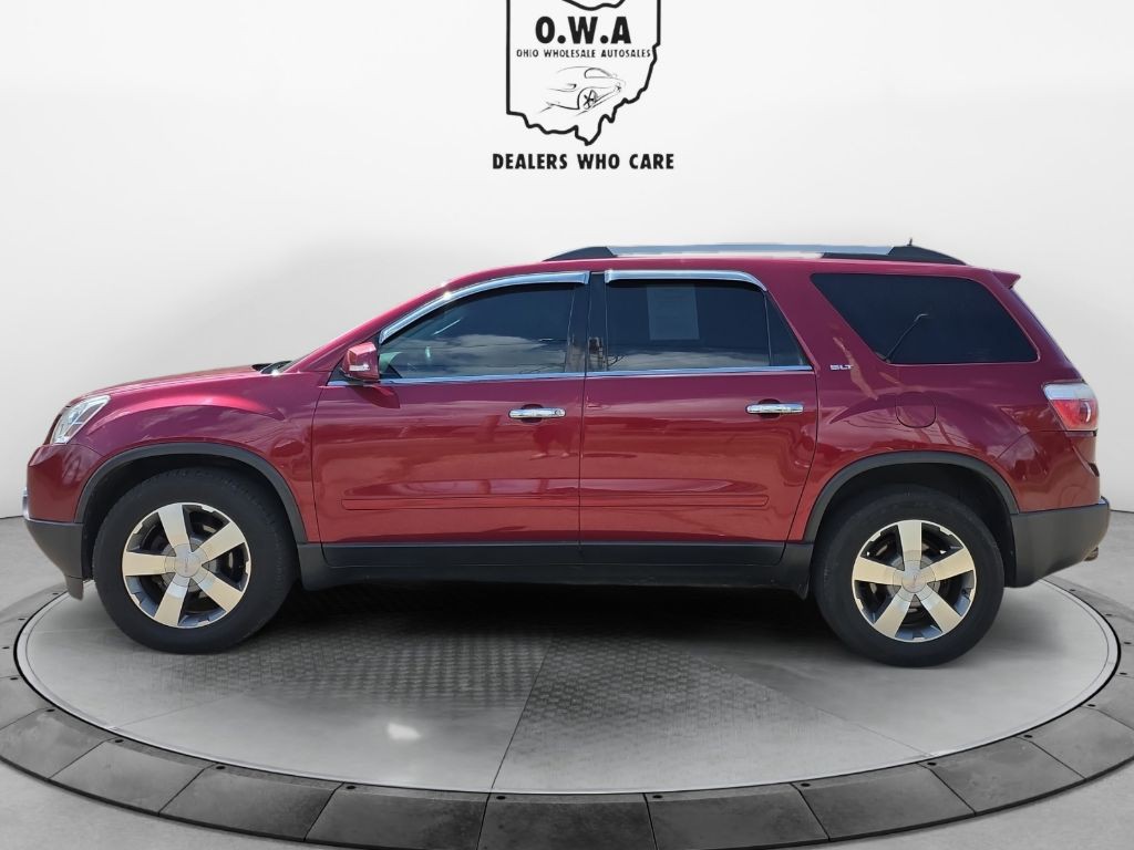 2011 GMC Acadia Image 2