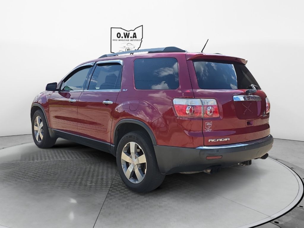 2011 GMC Acadia Image 3